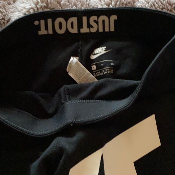 Nike leggings - Picture 4 of 4